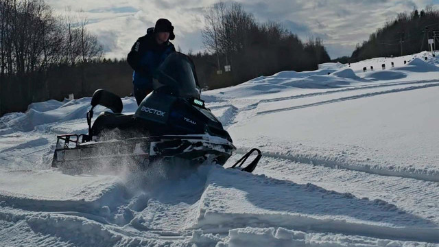 Повышена маневренность снегохода